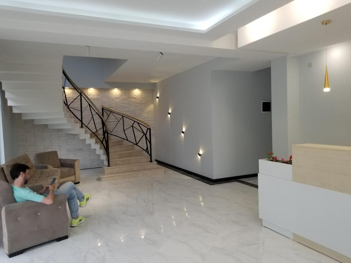 Vita Gardenia Hotel Tskhaltubo Extérieur photo