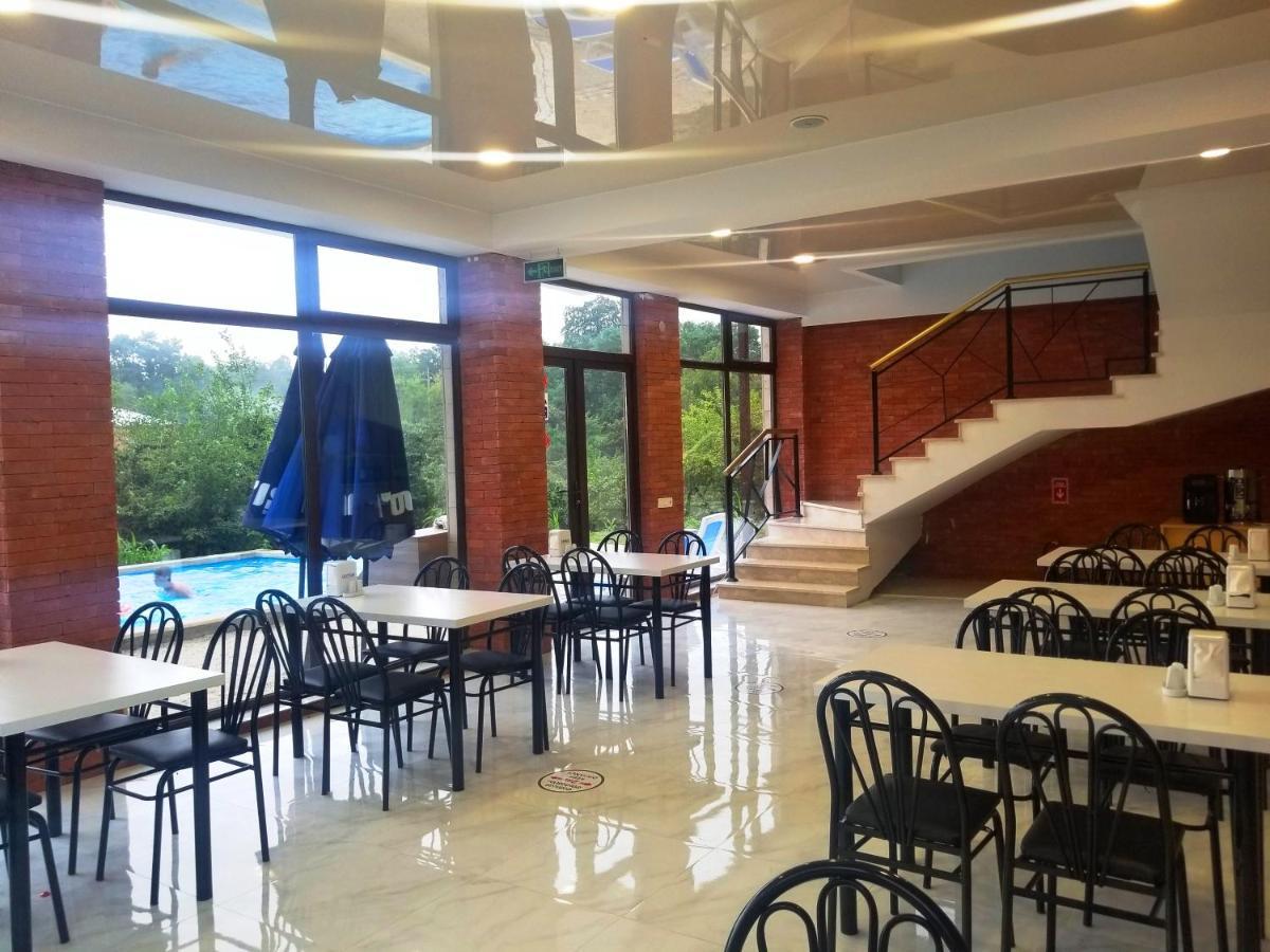 Vita Gardenia Hotel Tskhaltubo Extérieur photo