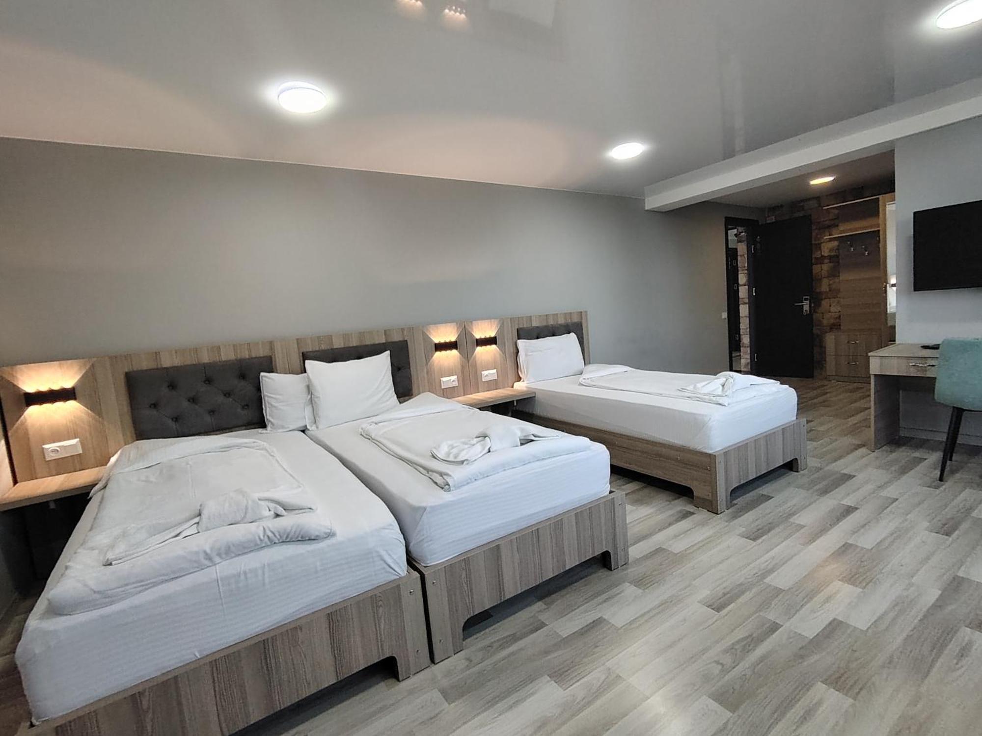 Vita Gardenia Hotel Tskhaltubo Extérieur photo